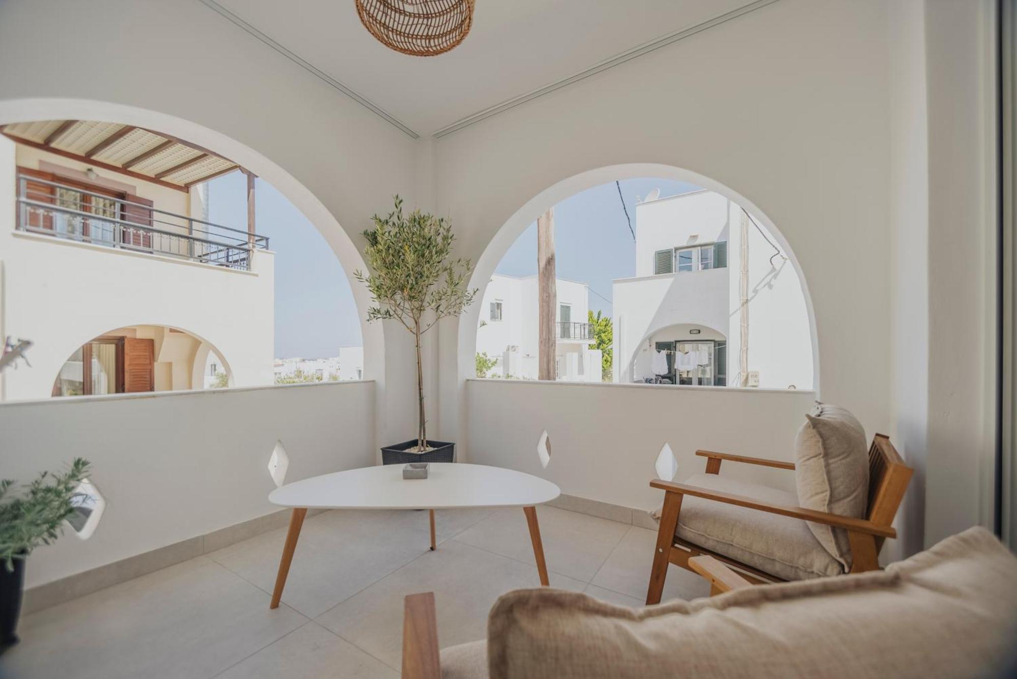 אפרטהוטל Naxos City Golden Bird'S מראה חיצוני תמונה